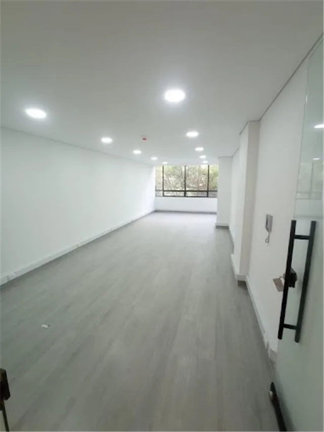 Oficina en arriendo en Novaterra, Mosquera