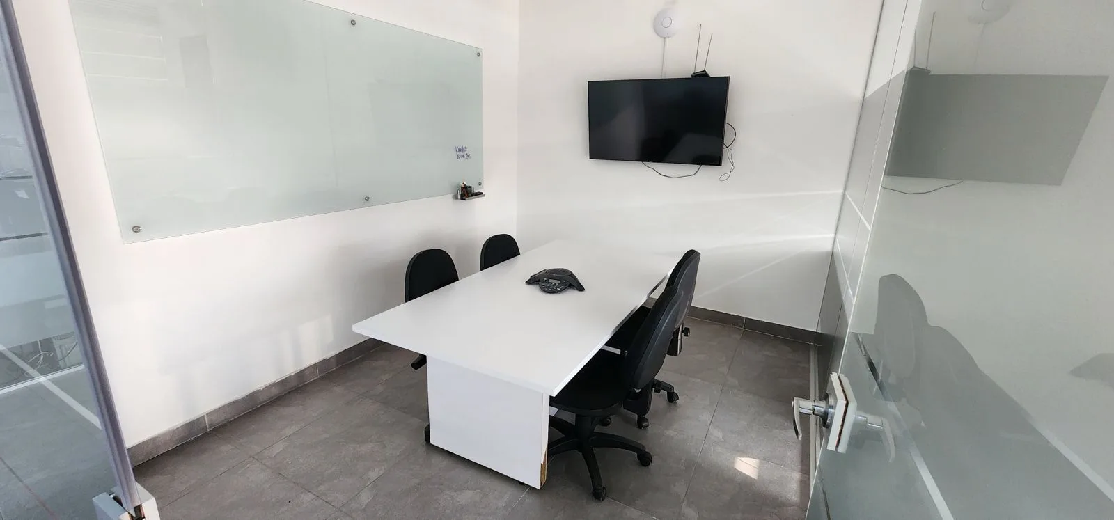 Oficina en arriendo en Pontevedra, Bogotá