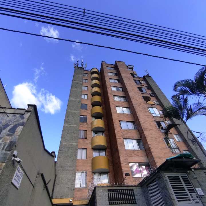 Apartamento de Lujo con Vista Panoramica en San German, Medellín