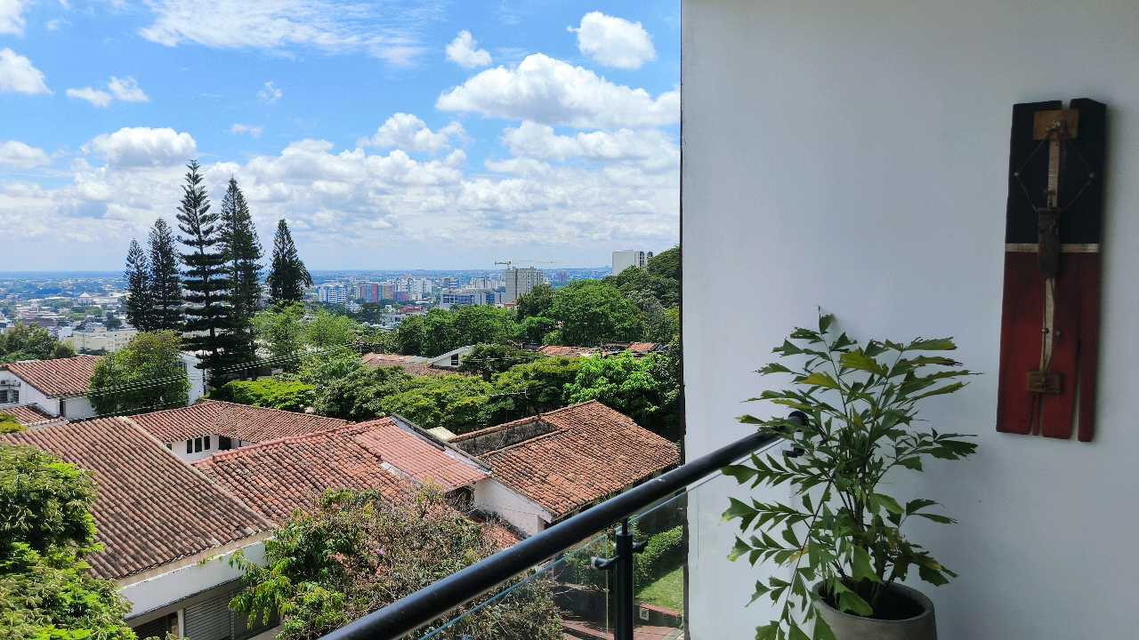 Alquilo apartamento oeste de cali 152 m2 barrio cristales amoblablado