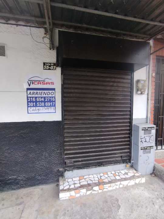 Alquilo local Barrio Zamora, Bello