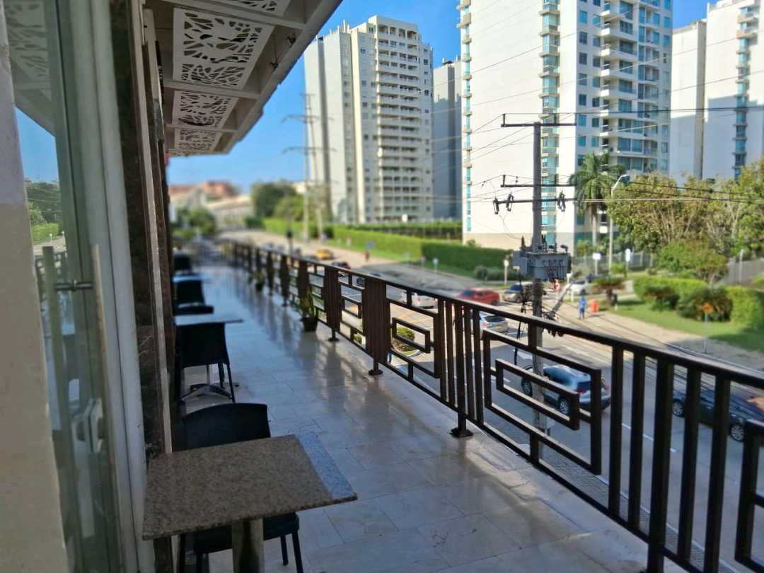 HERMOSO LOCAL EN ARRIENDO ALTOS RIOMAR BARRANQUILLA