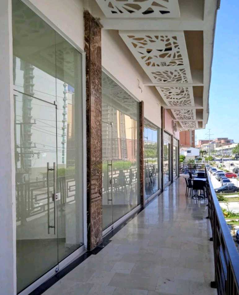 HERMOSO LOCAL EN ARRIENDO ALTOS RIOMAR BARRANQUILLA
