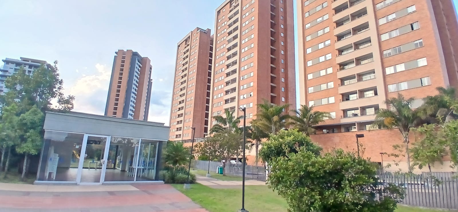 Apartamento en arriendo, Rionegro, sector san Antonio de Pereira.