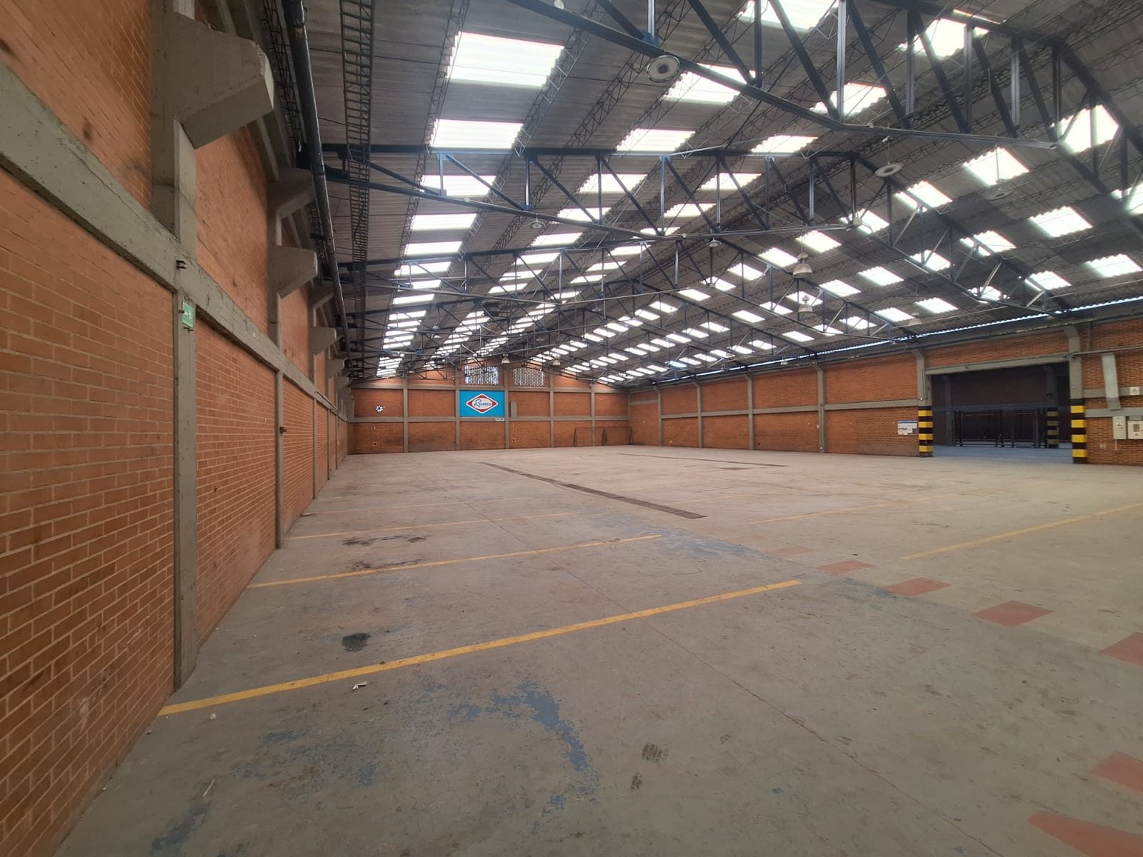 BODEGA EN ARRIENDO, ZONA INDUSTRIAL, MONTEVIDEO