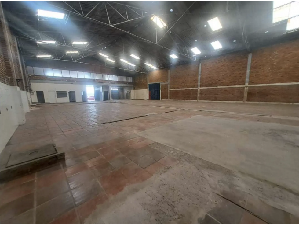 ARRIENDO BODEGA INDUSTRIAL UBICADA EN VILLAVICENCIO