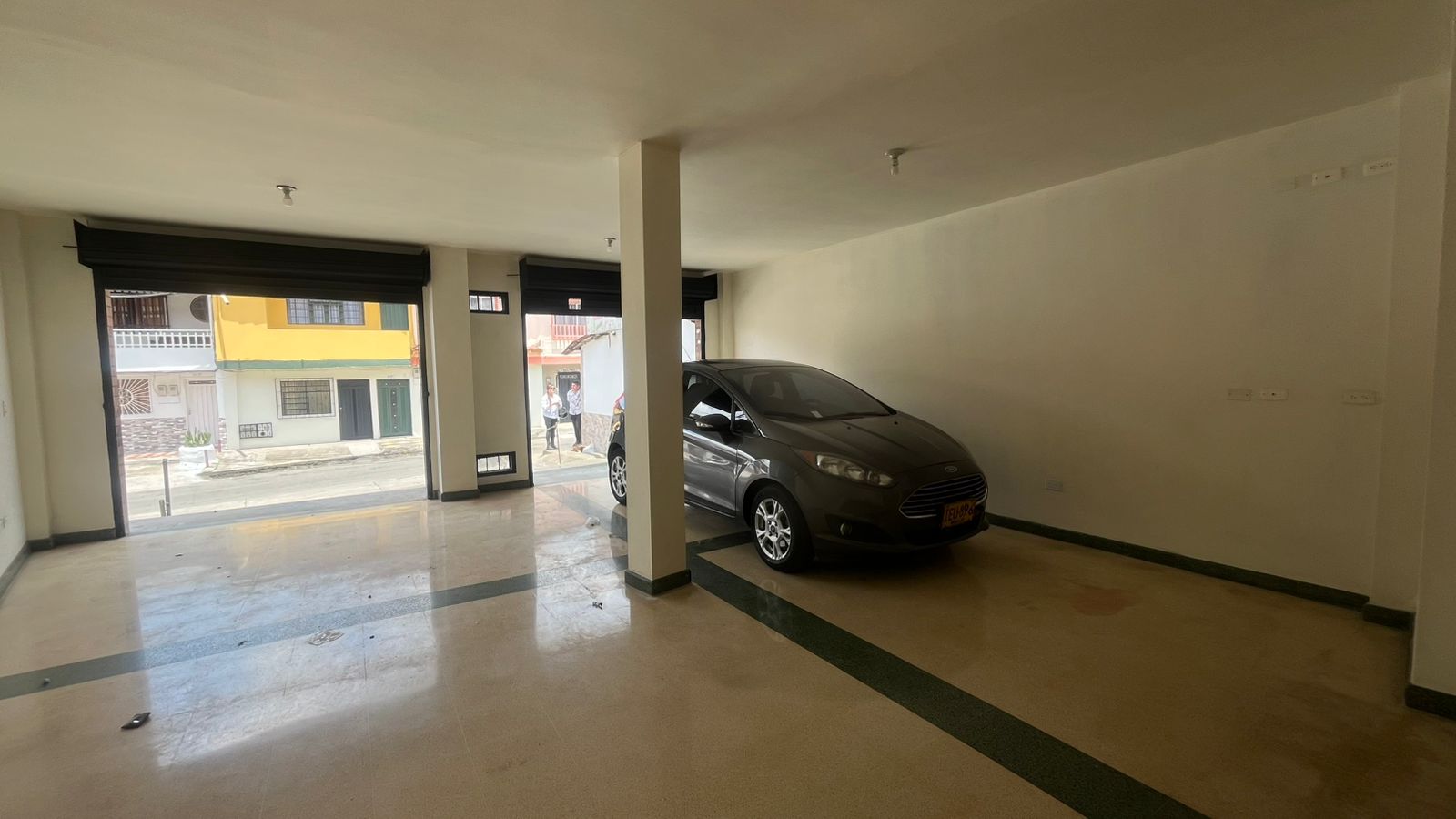 Se arrienda casa ubicada en el municipio de La Ceja Antioquia.