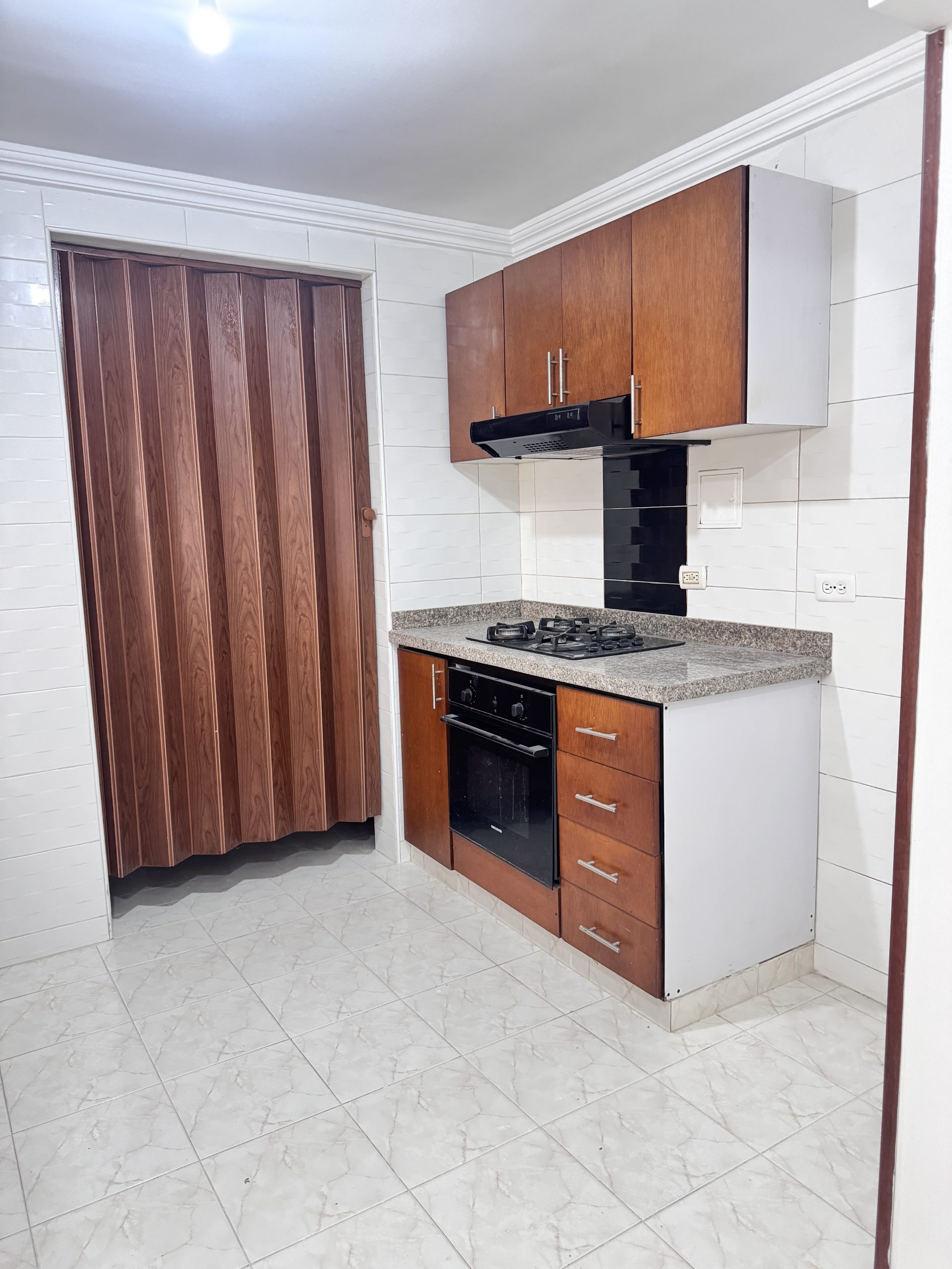 Espectacular apartamento al lado del centro comercial Unico