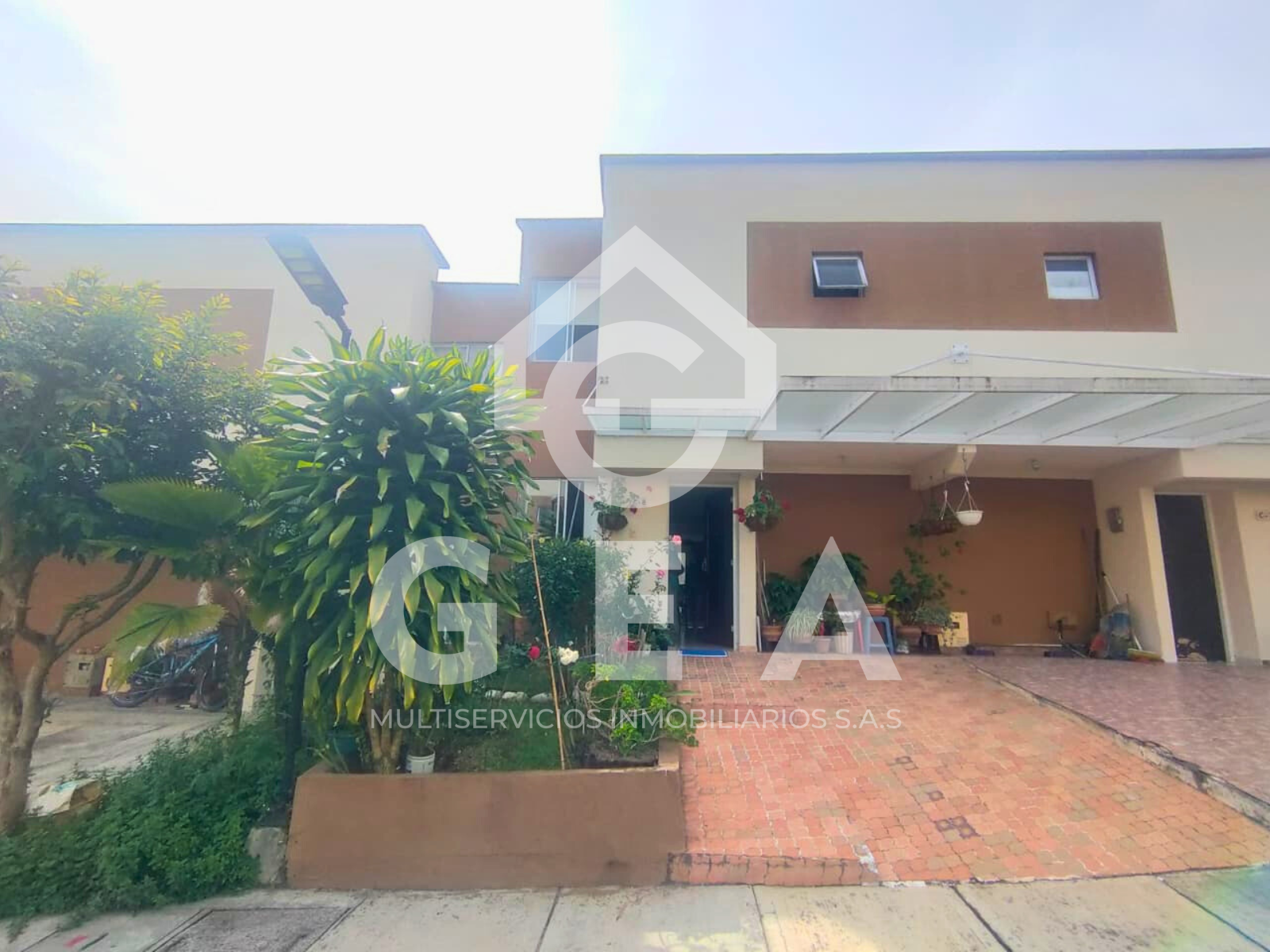 Arriendo apartamento con local en Mosquera $1.500.000