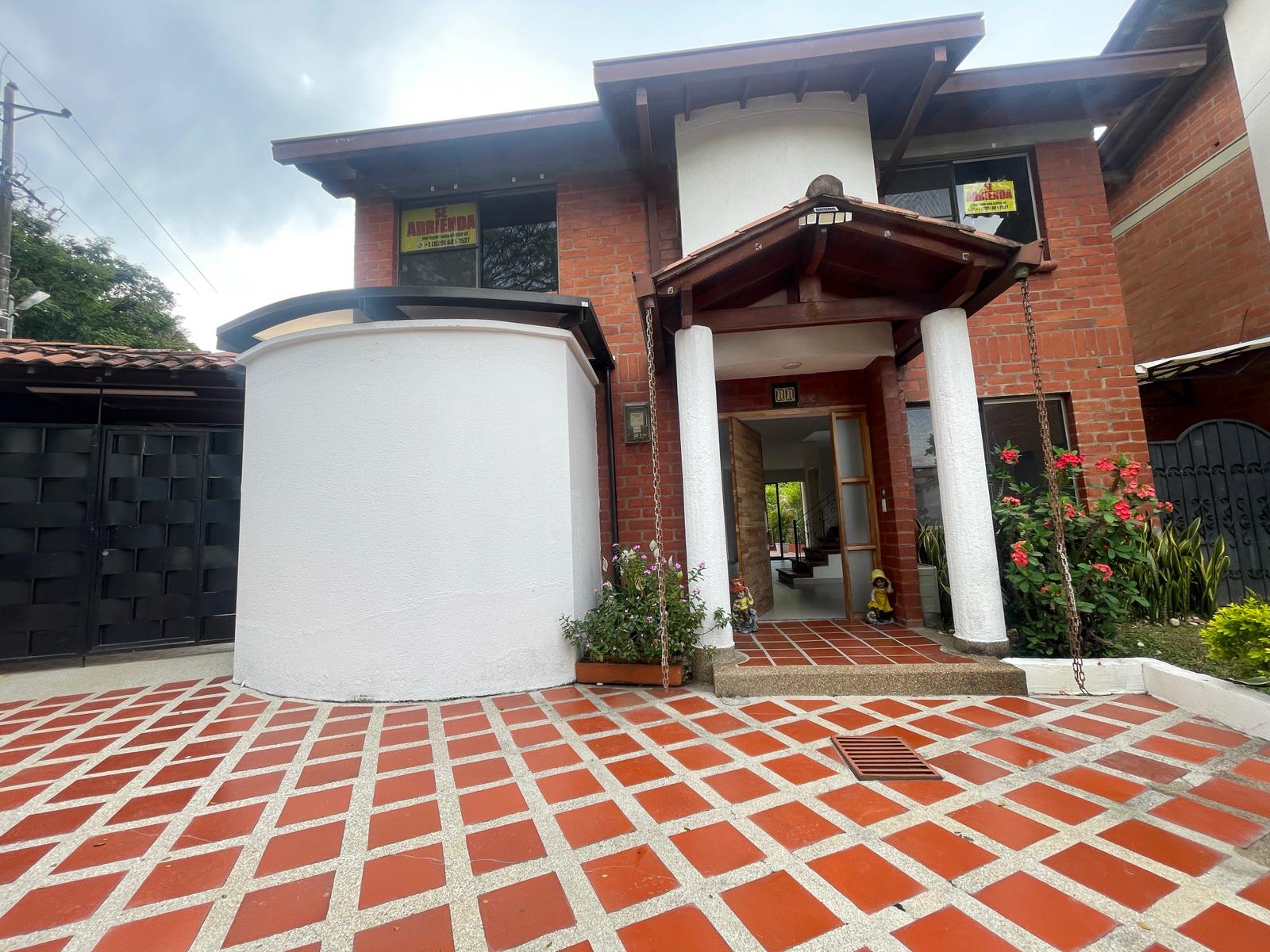 Arriendo exclusiva casa conjunto en Vereda el Hato k7 vía Calera