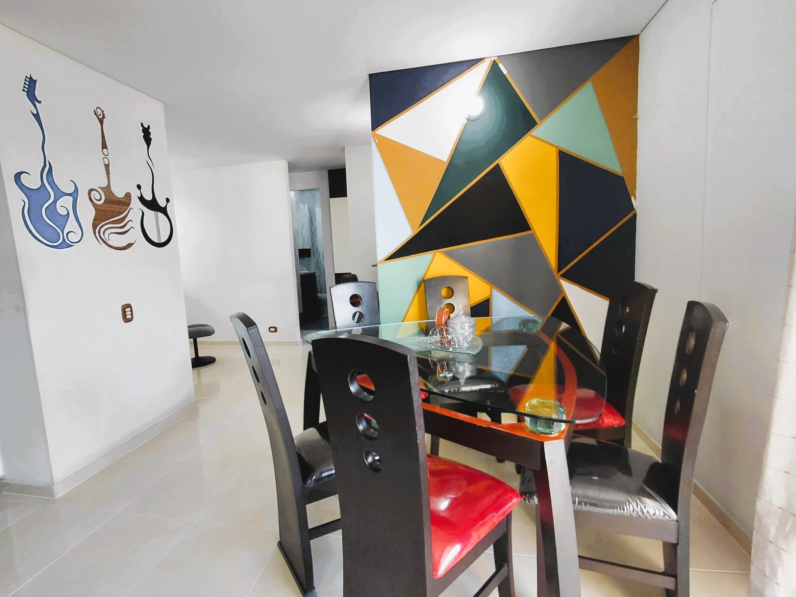 ALQUILER LOCAL COMERCIAL EN PRESTIGIOSO COMPLEJO DEPORTIVO