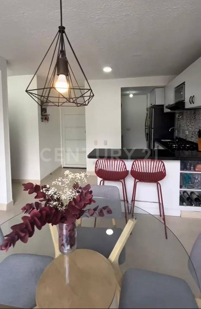ARRIENDO CASA EN ALTOS DEL PEÑÓN GIRARDOT $900.000