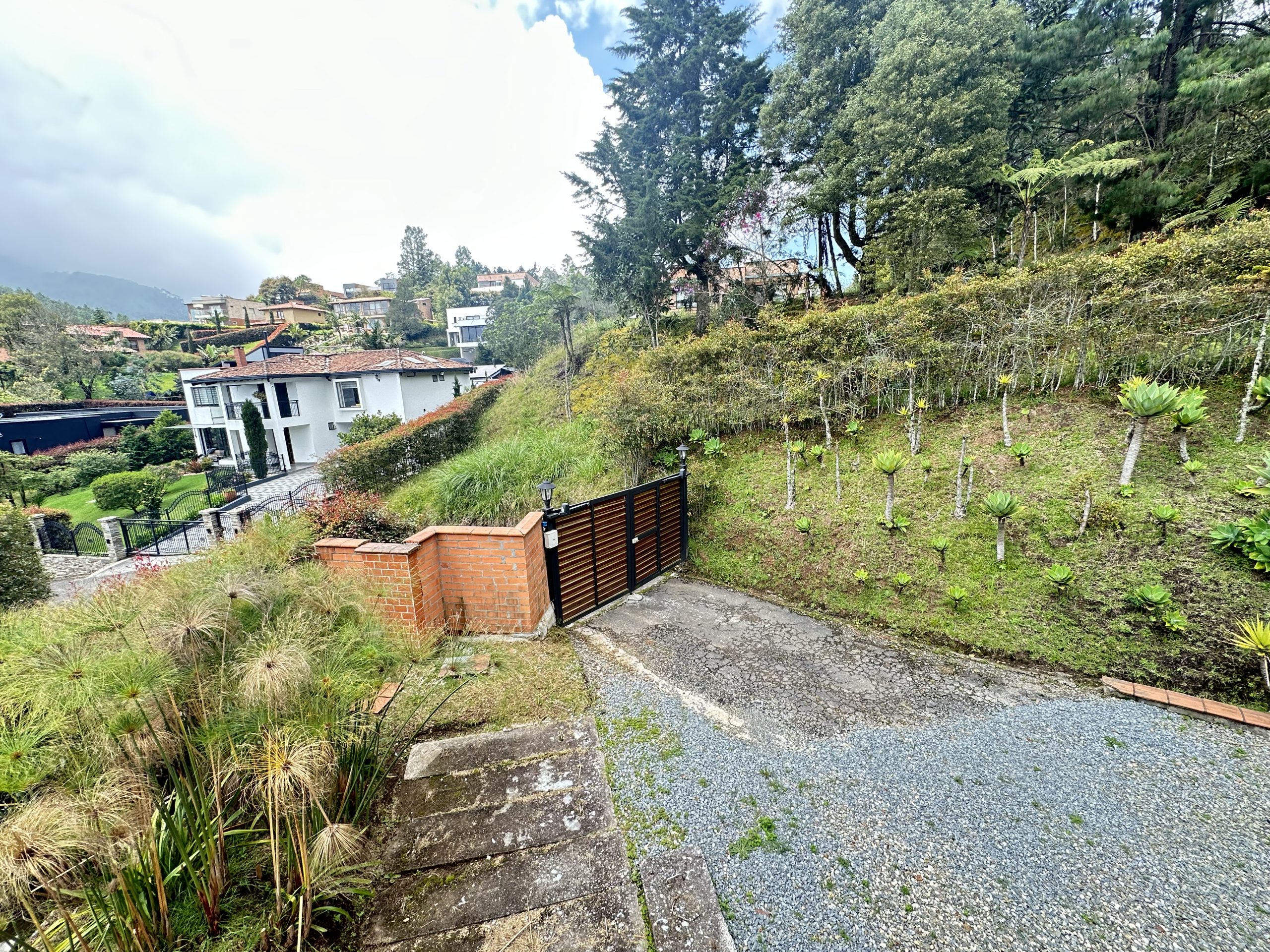 Felicidad en una planta , luz natural , aire puro ,seguridad y privacidad , oferta de colegios ampli