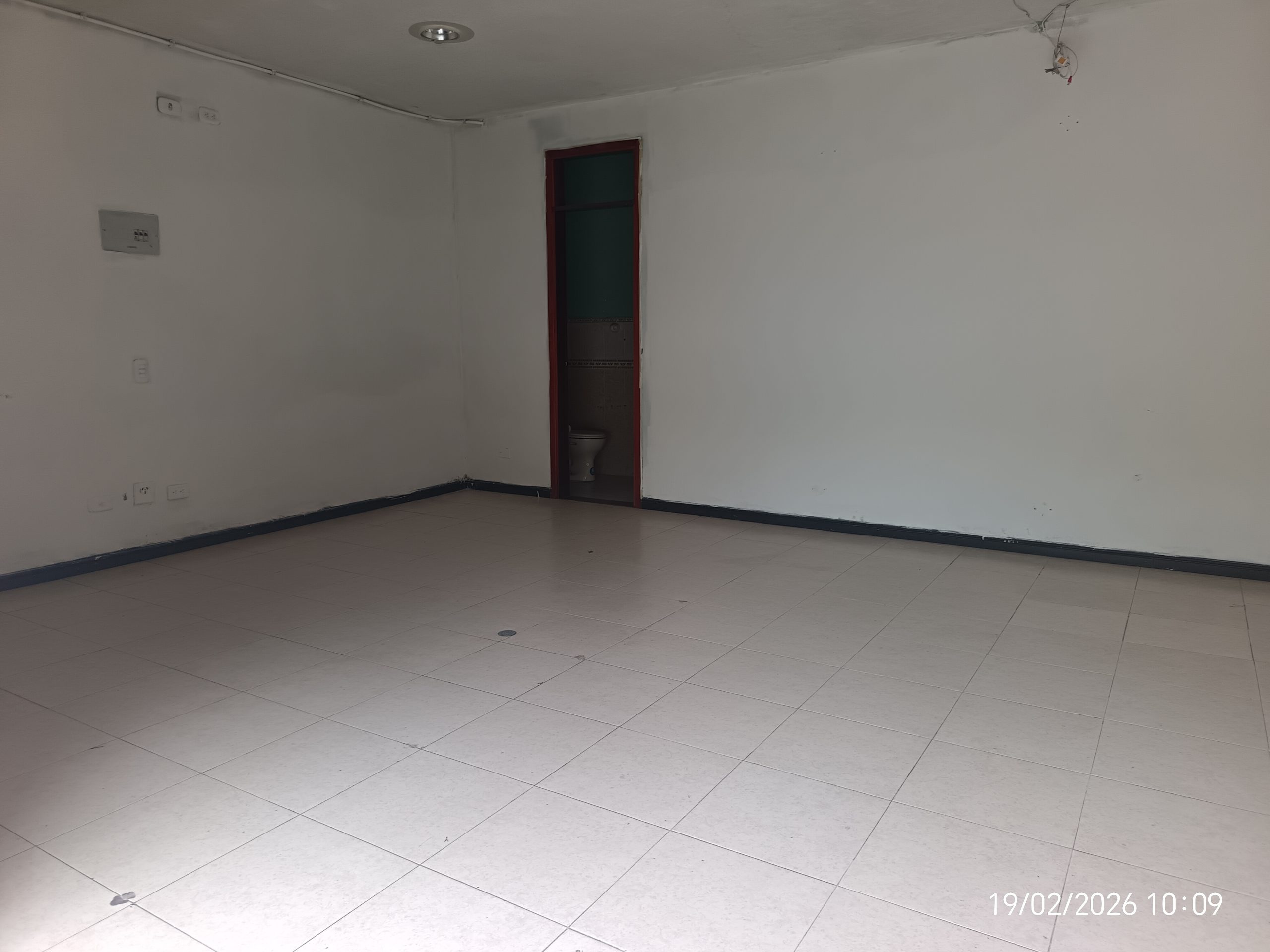 ARRIENDO LOCAL COMERCIAL SECTOR PARQUE BOLIVAR