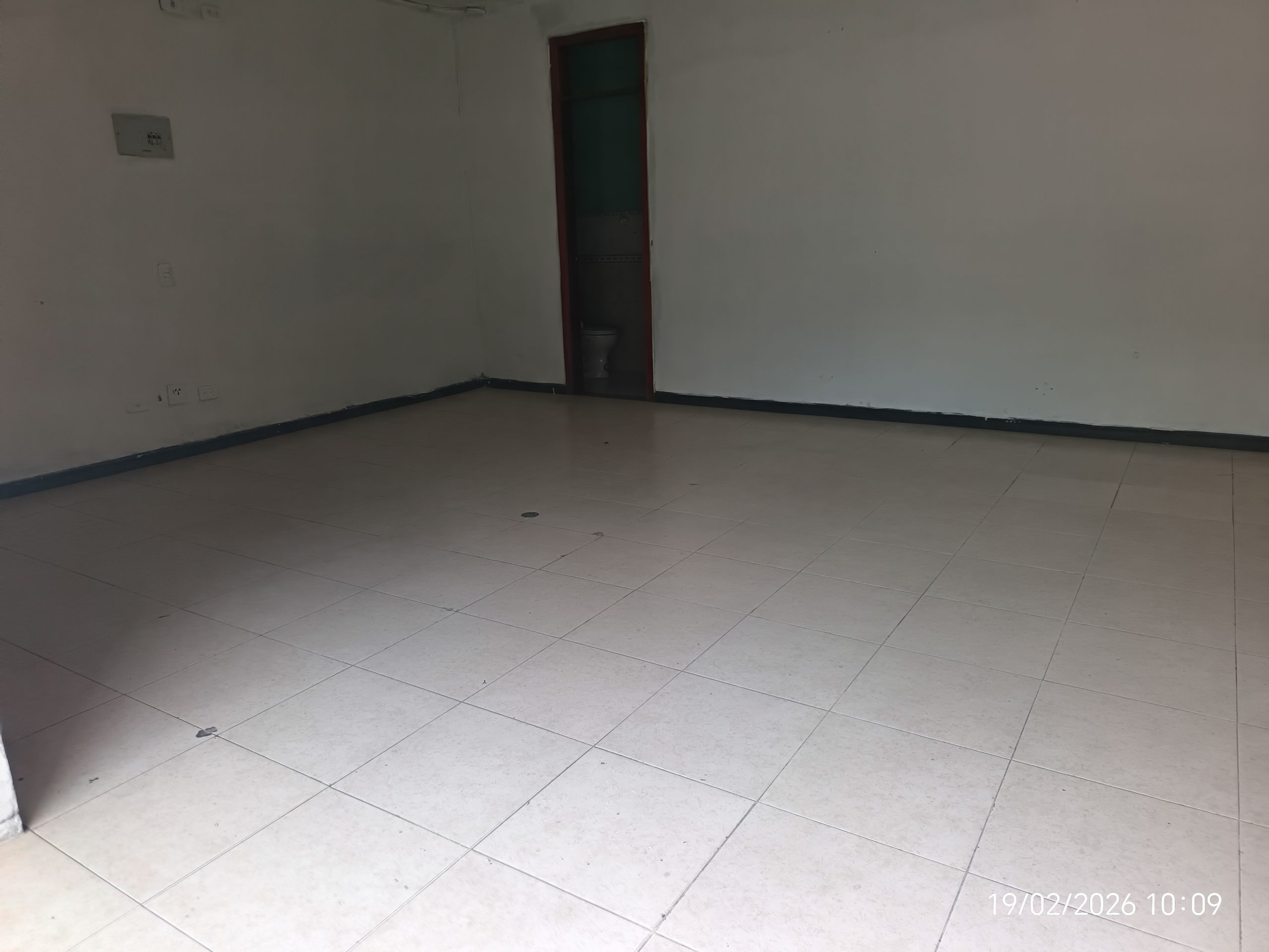 ARRIENDO LOCAL COMERCIAL SECTOR PARQUE BOLIVAR