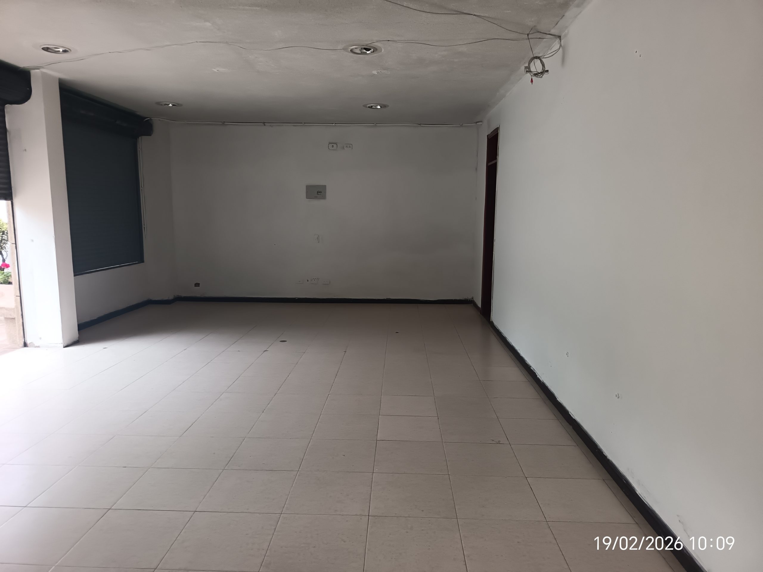 ARRIENDO LOCAL COMERCIAL SECTOR PARQUE BOLIVAR