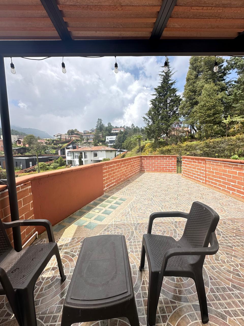 Felicidad en una planta , luz natural , aire puro ,seguridad y privacidad , oferta de colegios ampli