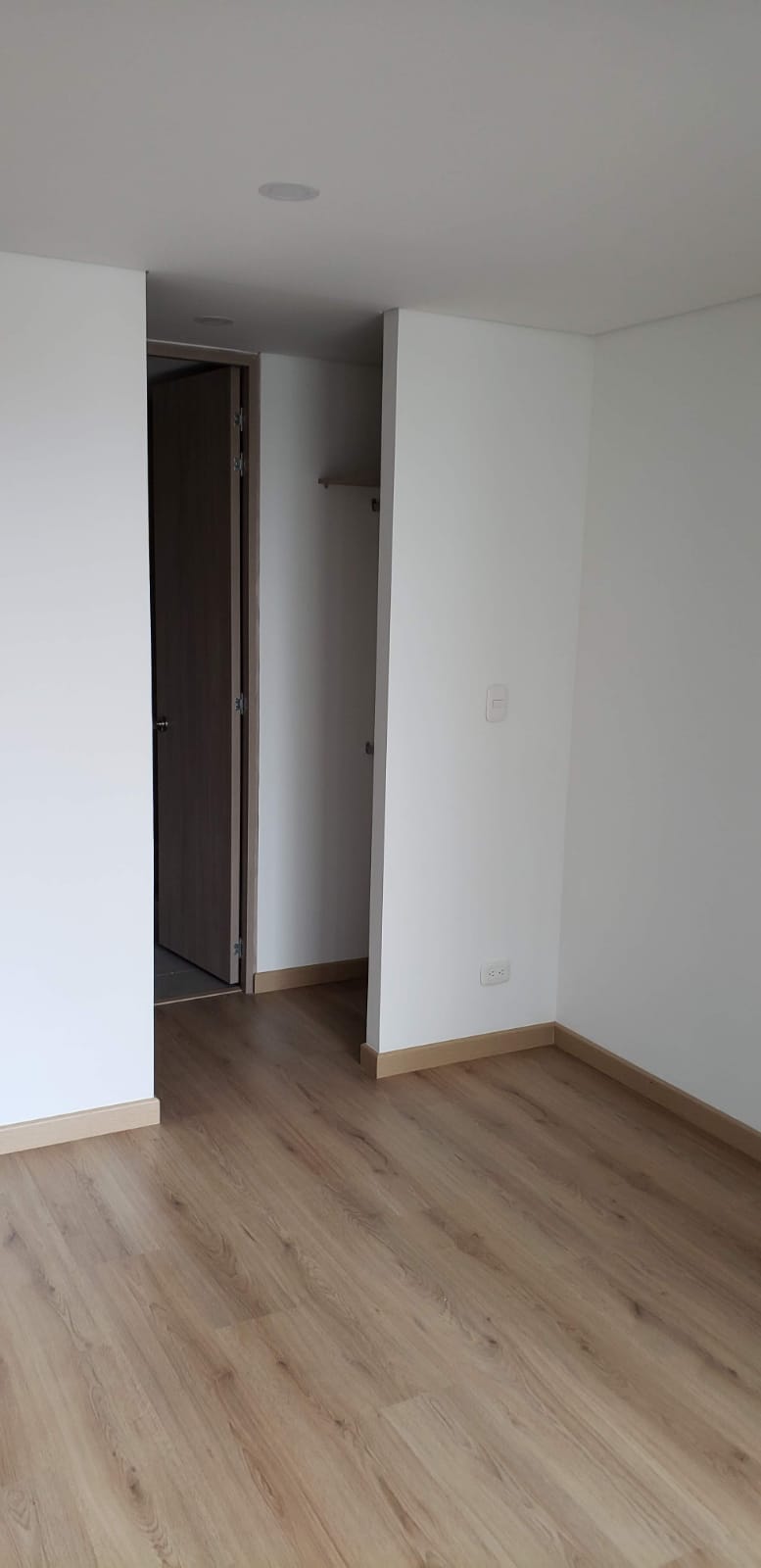 UBICACIÓN Y TRANQUILIDAD