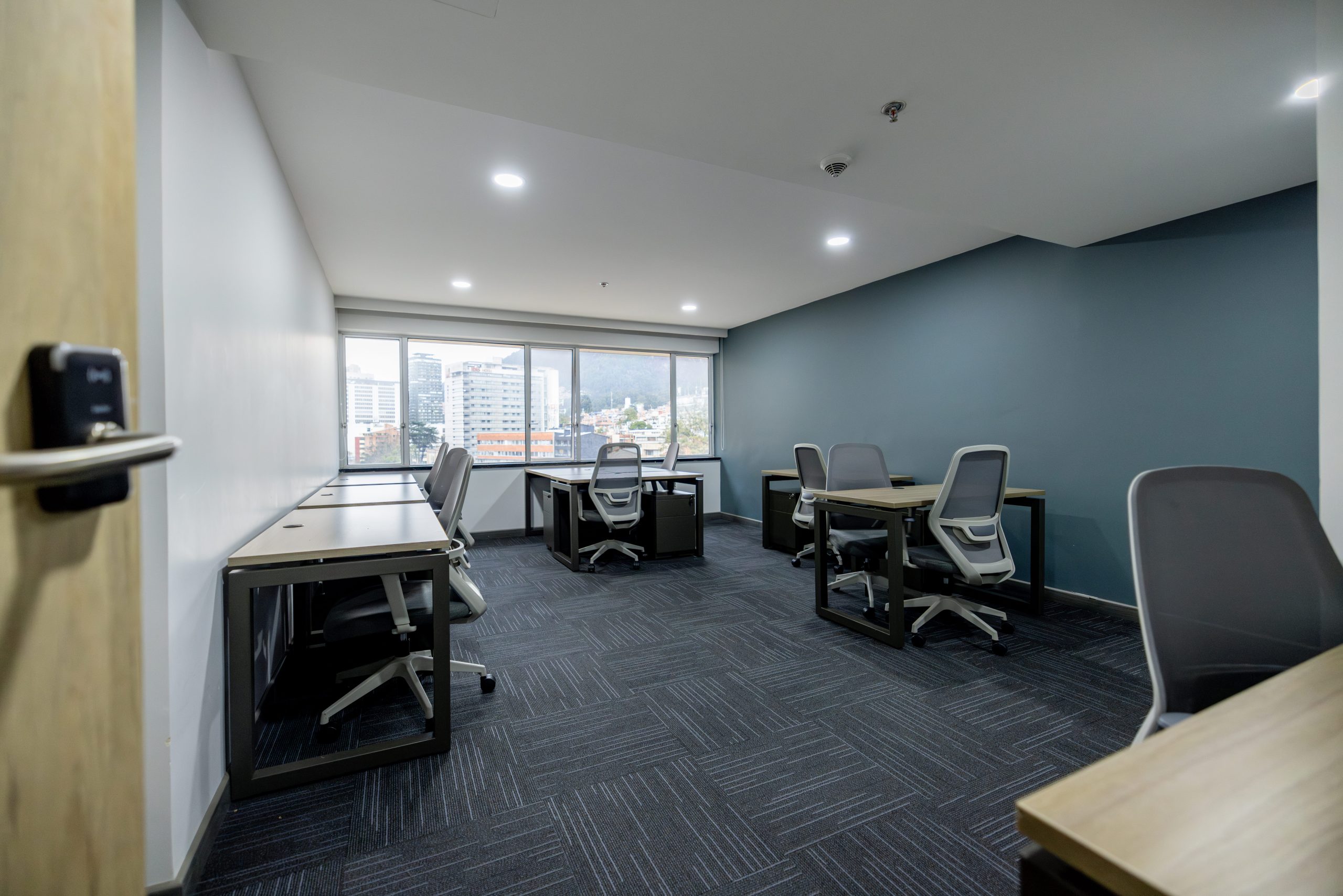 Espacio de oficina en renta para 3 personas en Bogota, North Point