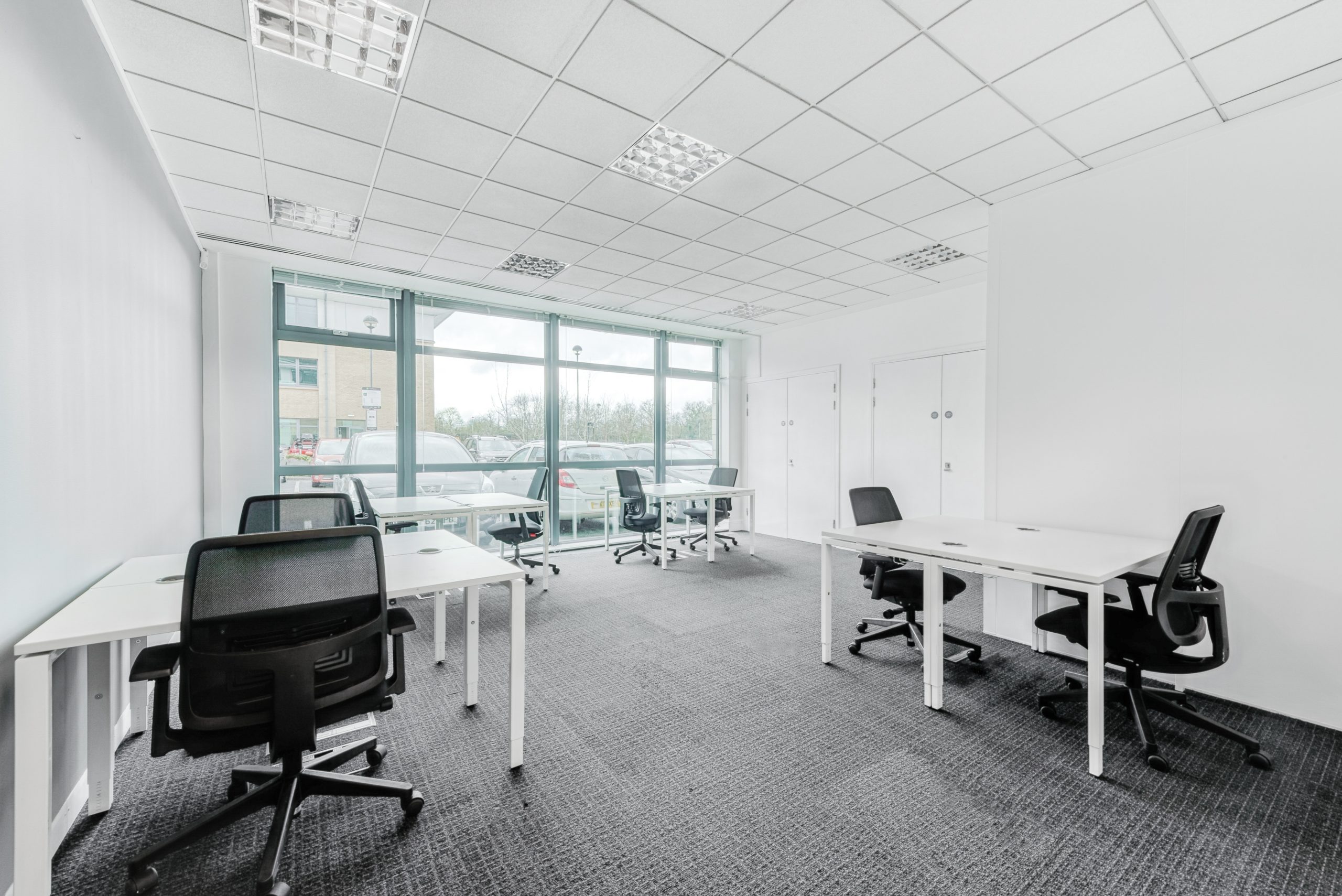 Regus_Quatro_House_216_Frimley_UK_Large_Office_1_qo4btg.jpg