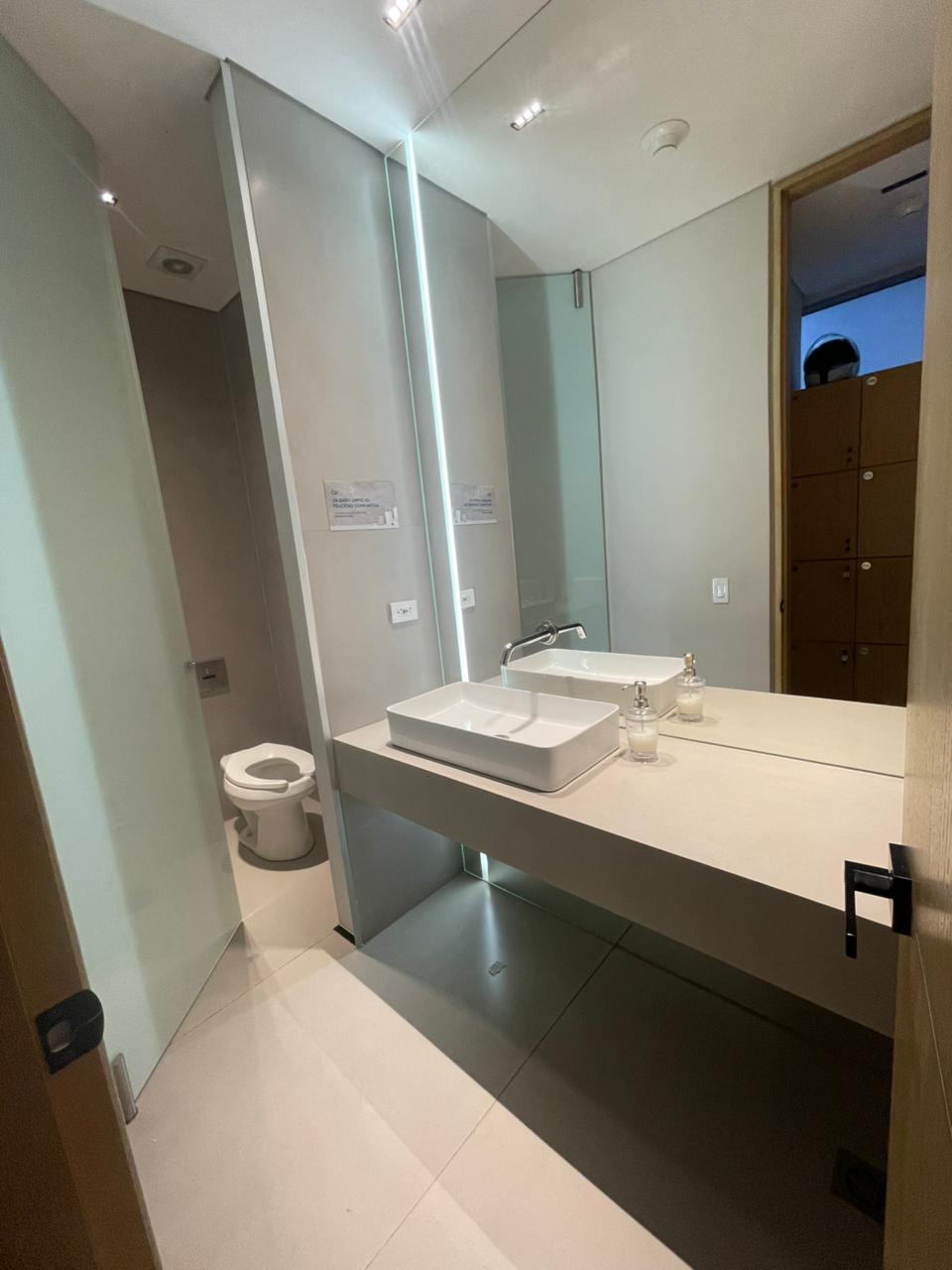 Exclusiva Oficina Corporativa 270 m²: Elegancia y comodidad en sector Estadio – Excelente ubicación