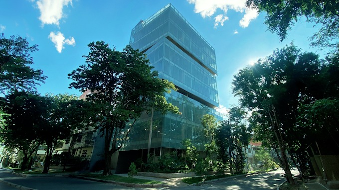 Exclusiva Oficina Corporativa 270 m²: Elegancia y comodidad en sector Estadio – Excelente ubicación