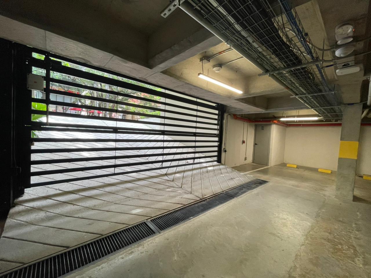 Exclusiva Oficina Corporativa 270 m²: Elegancia y comodidad en sector Estadio – Excelente ubicación