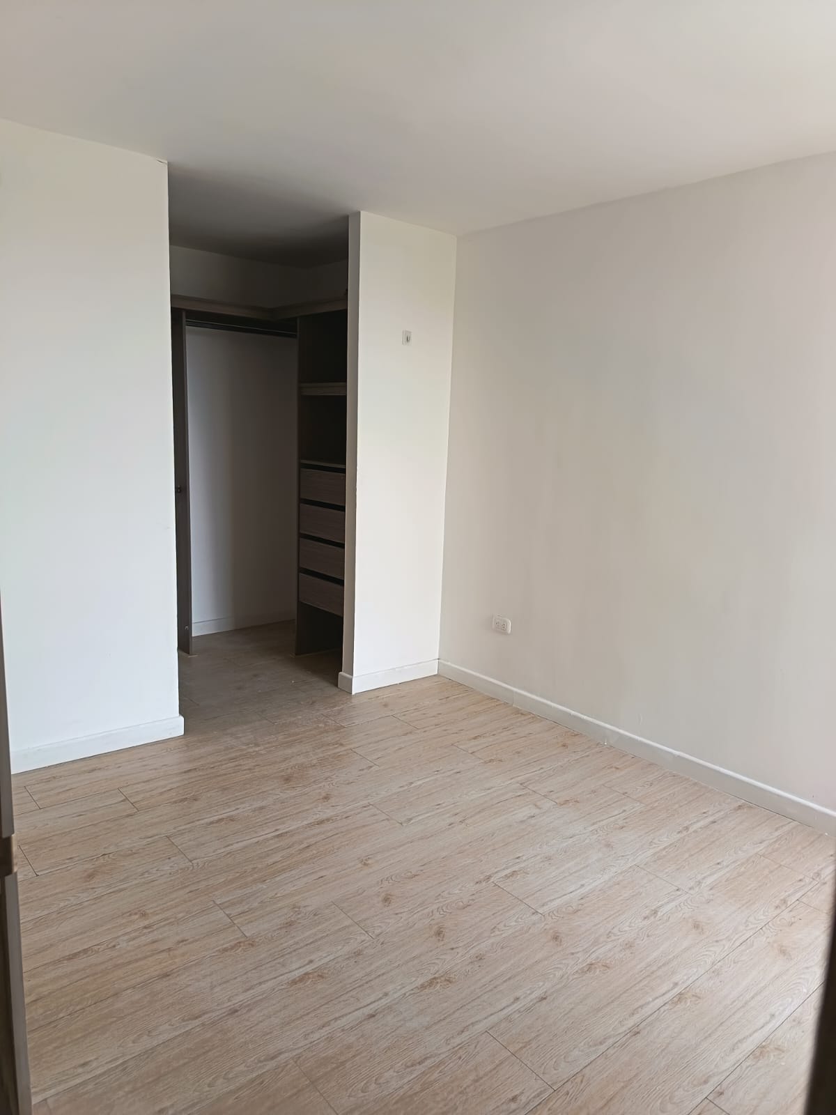 Azul celeste Prosperidad – renta apto Madrid