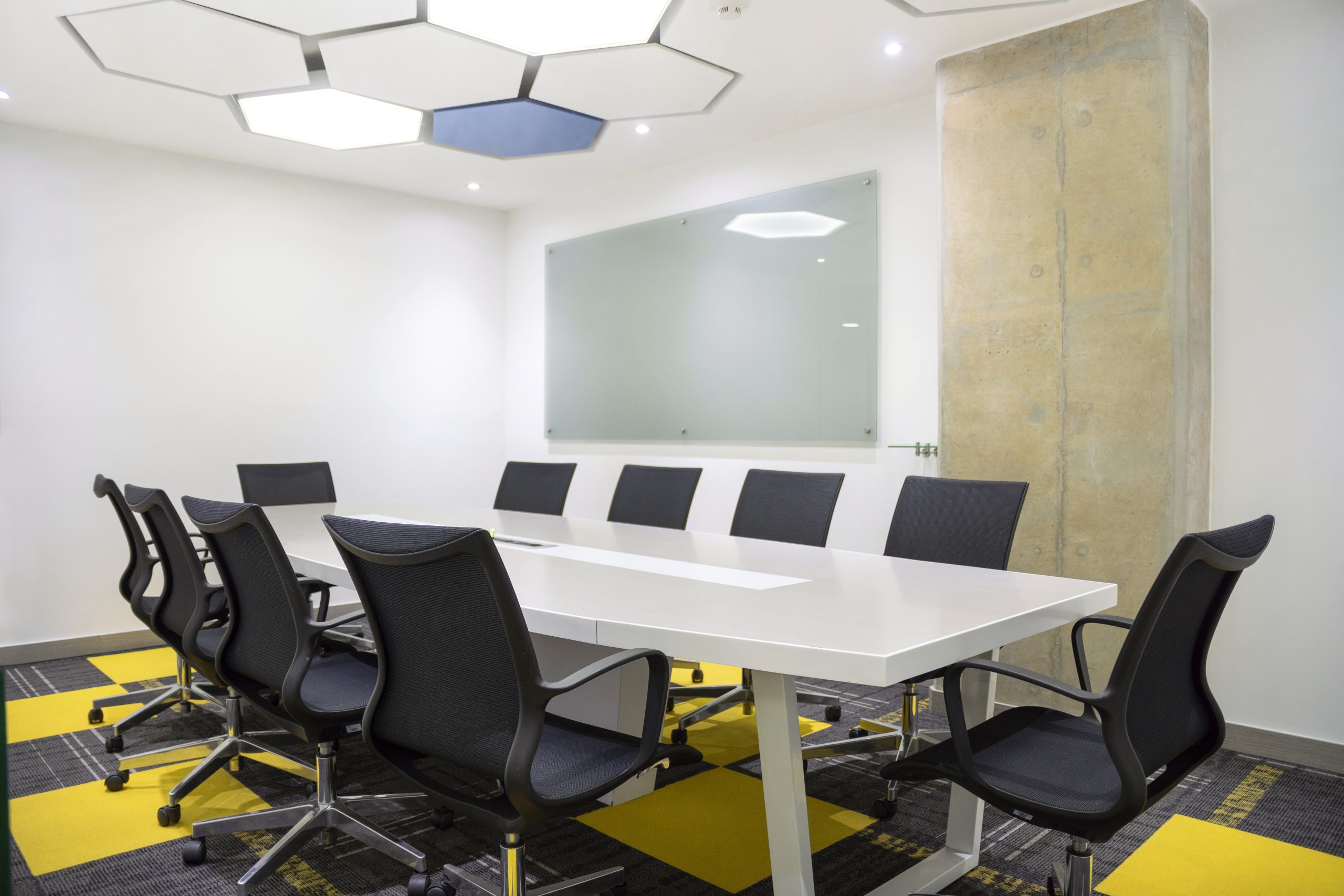 Espacio de oficina en renta para 4 personas en Bogota, North Point