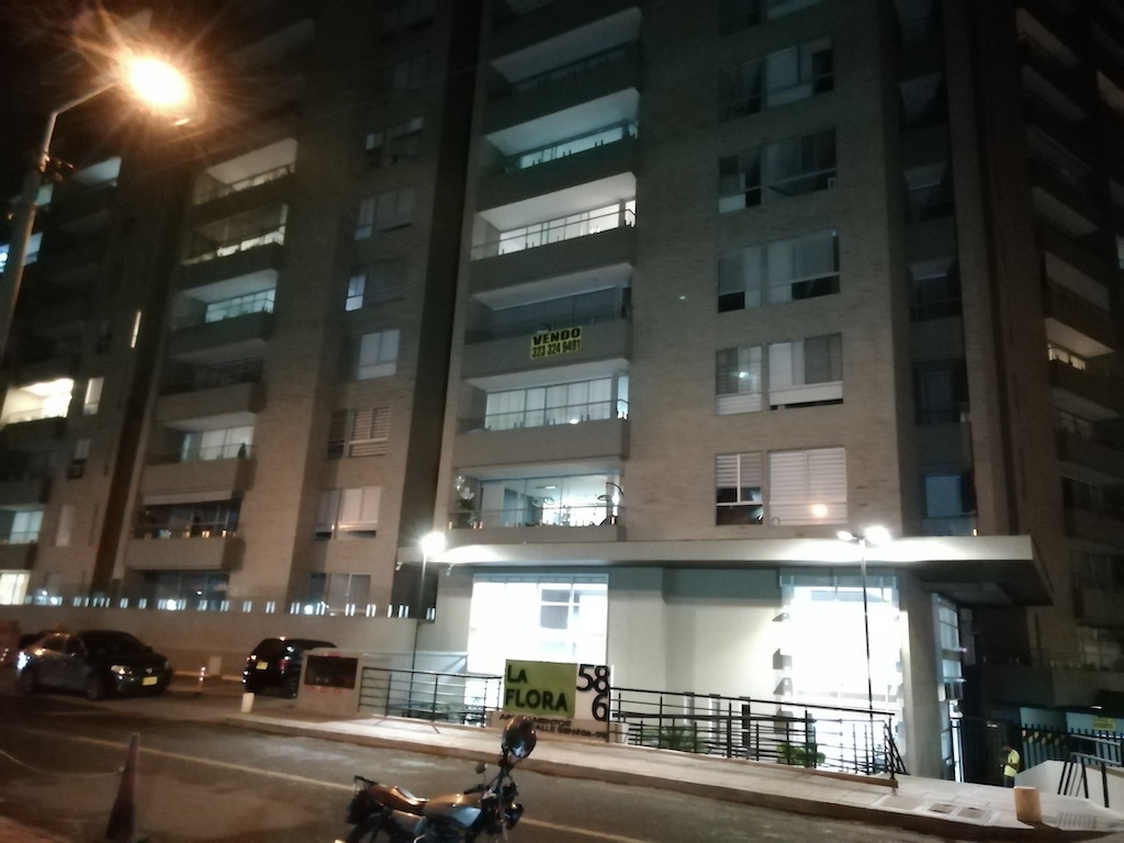apartamento amoblado norte de Cali , edificio flora586