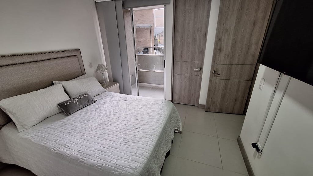 apartamento amoblado norte de Cali , edificio flora586