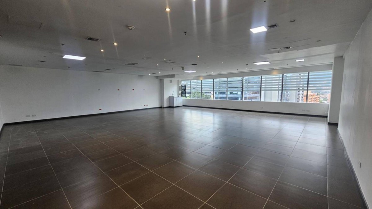 OFICINA EN ARRIENDO | SECTOR CHICÓ