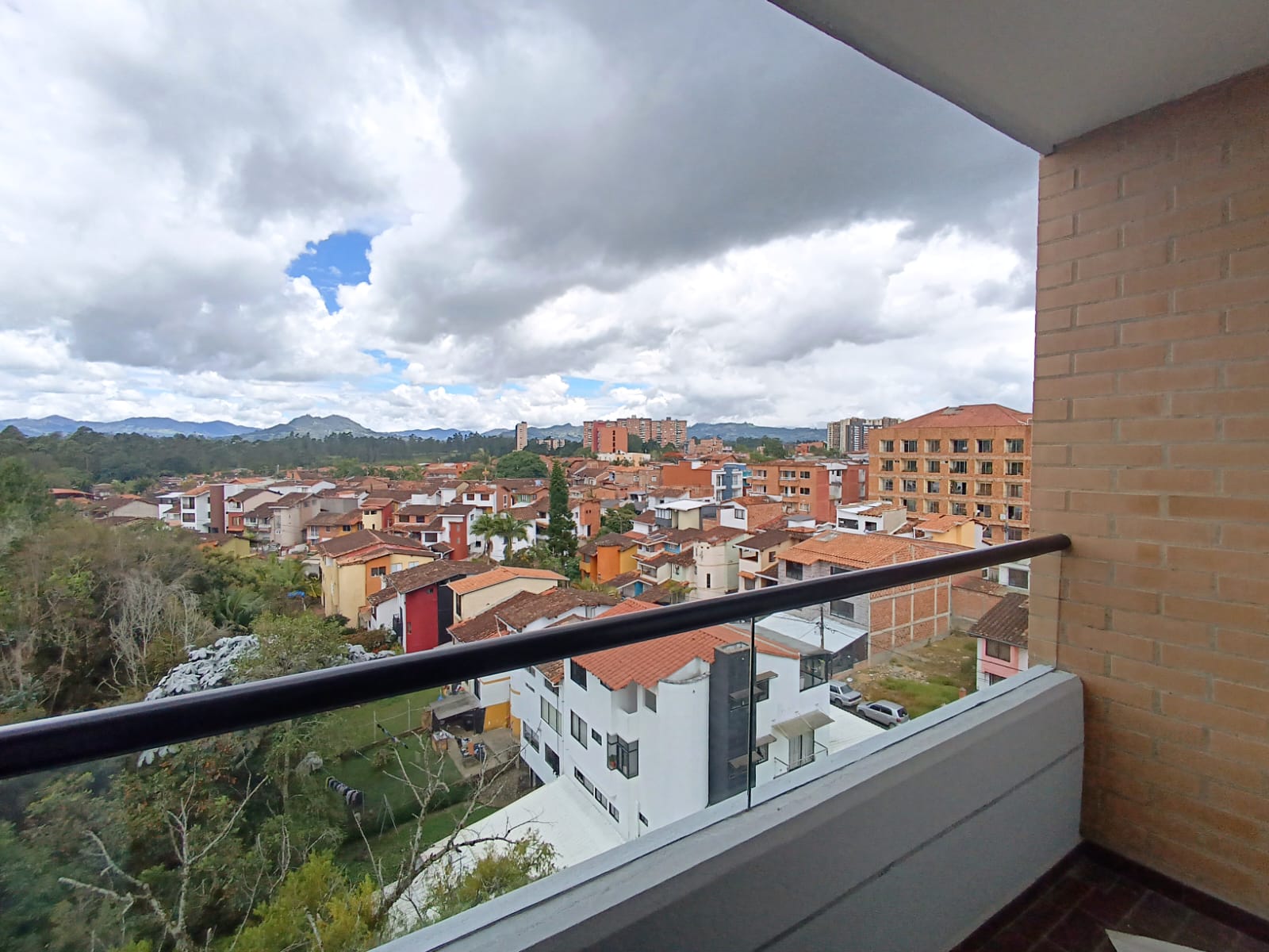 APARTAMENTO EN ARRIENDO EN CAMPUS RESERVADO CON VISTA AL LAGO