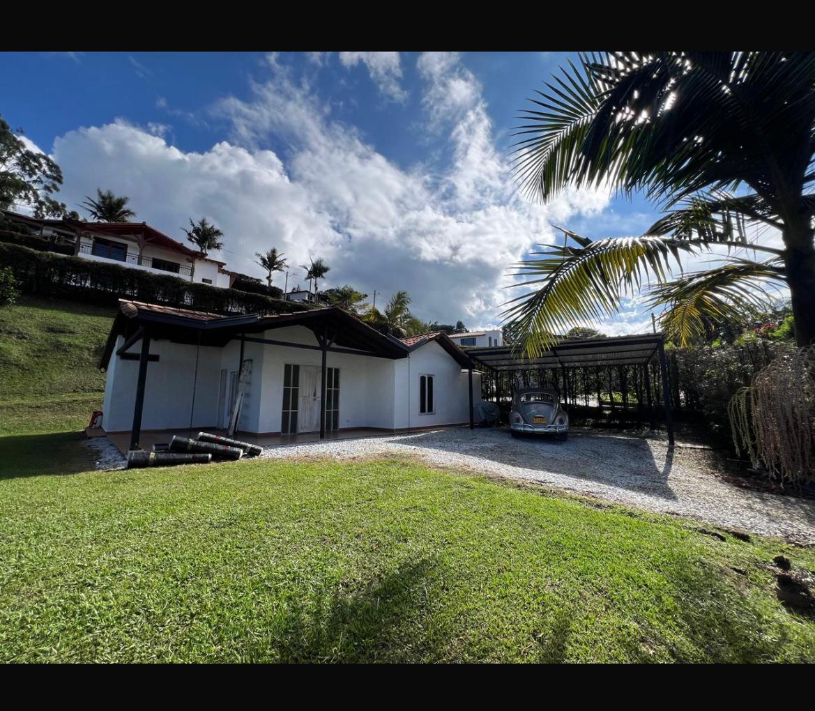 Apartamento en Arriendo en Loma del Esmeraldal, Envigado