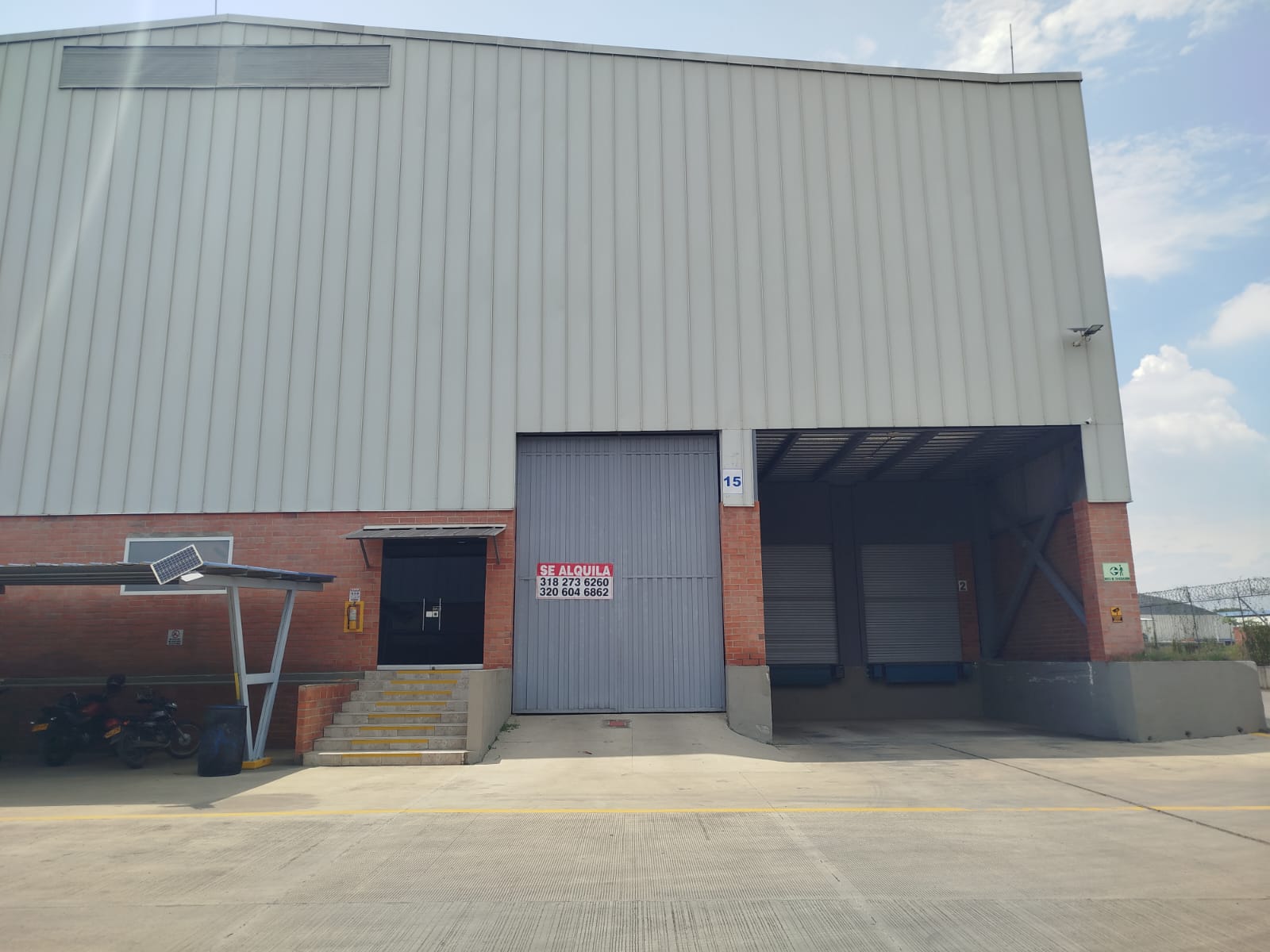 ALQUILO BODEGA EN CENCAR YUMBO