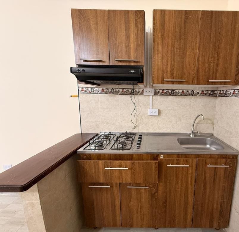 Alquilo apartaestudio mirador de alta vista, Bello