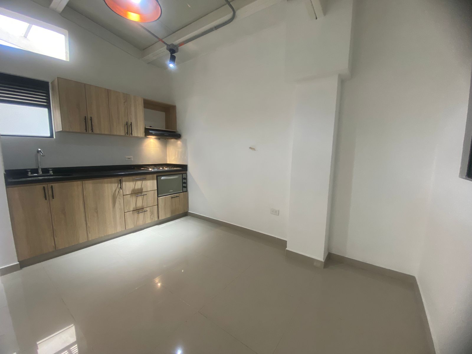 Apartamento para Arriendo Con Estratégica Ubicación en Laureles