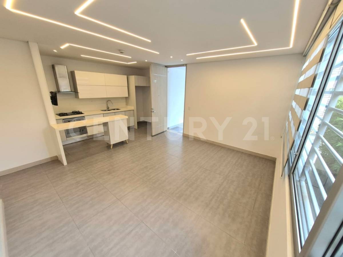 Excelente Bodega con oficinas