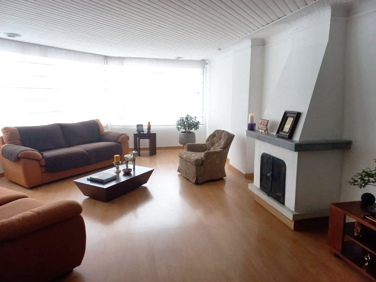 EXCELENTE OFICINA EN ARRIENDO - AVENIDA EL DORADO