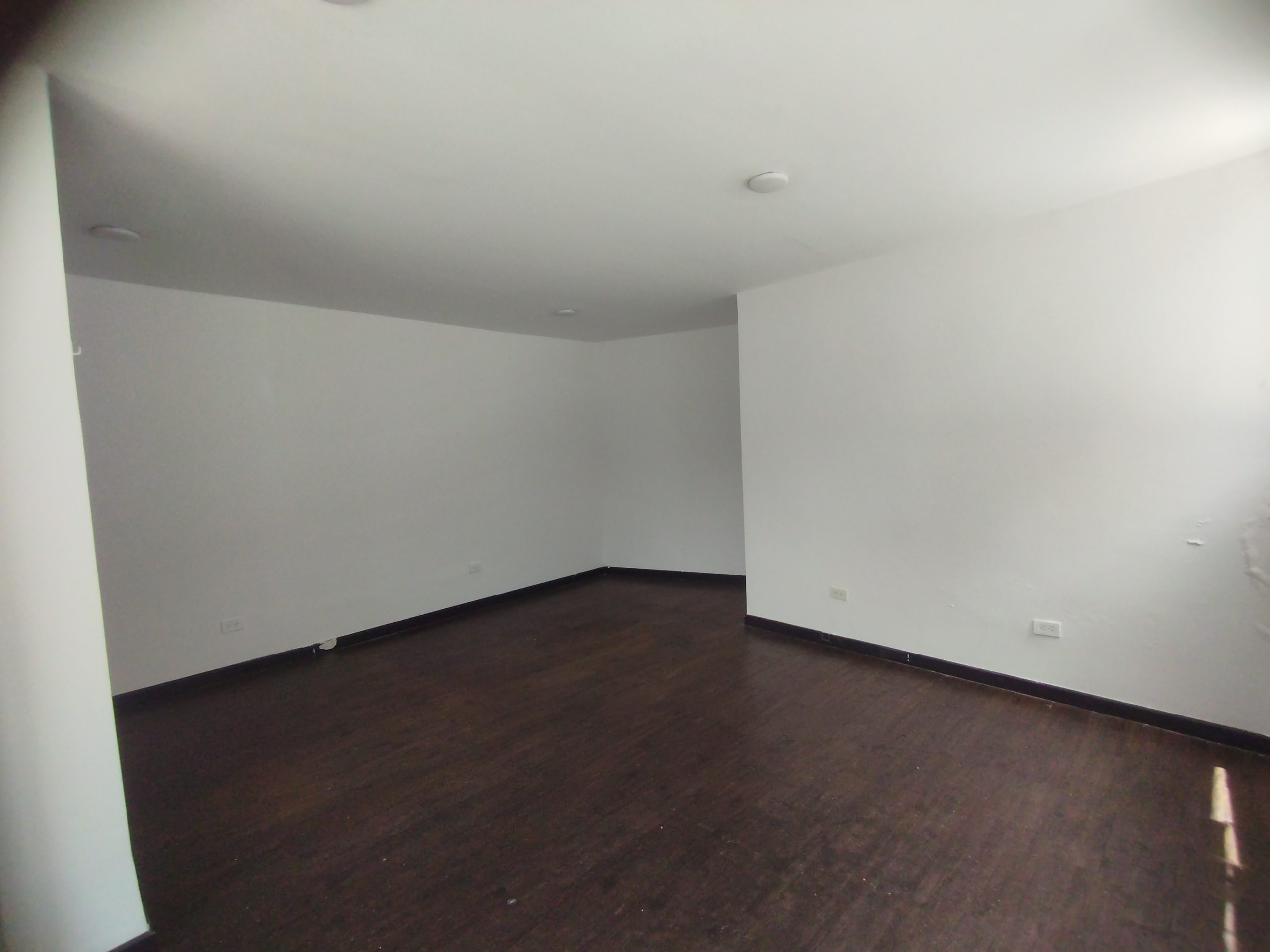 ARRIENDO LOCAL EL CABLE MANIZALES | EXCELENTE ILUMINACION