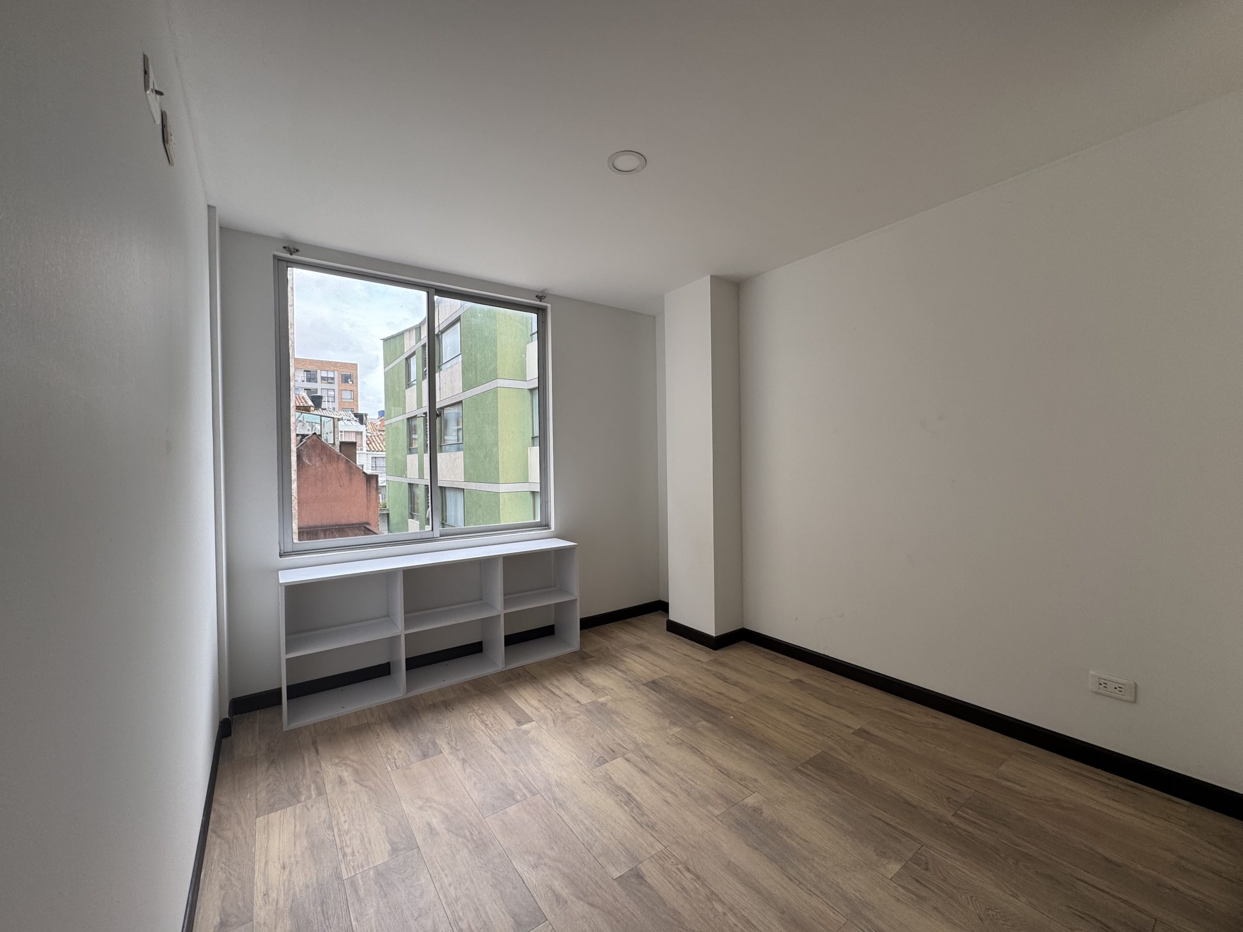 ARRIENDO HERMOSO APARTAESTUDIO CERCA DE LA UNIVERSIDAD UPTC