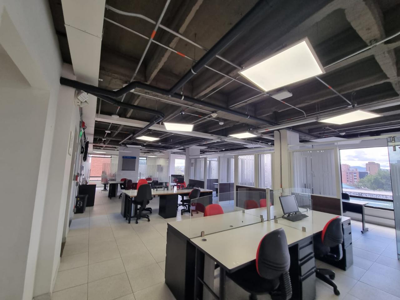 ARRIENDO EDIFICIO AV CHILE