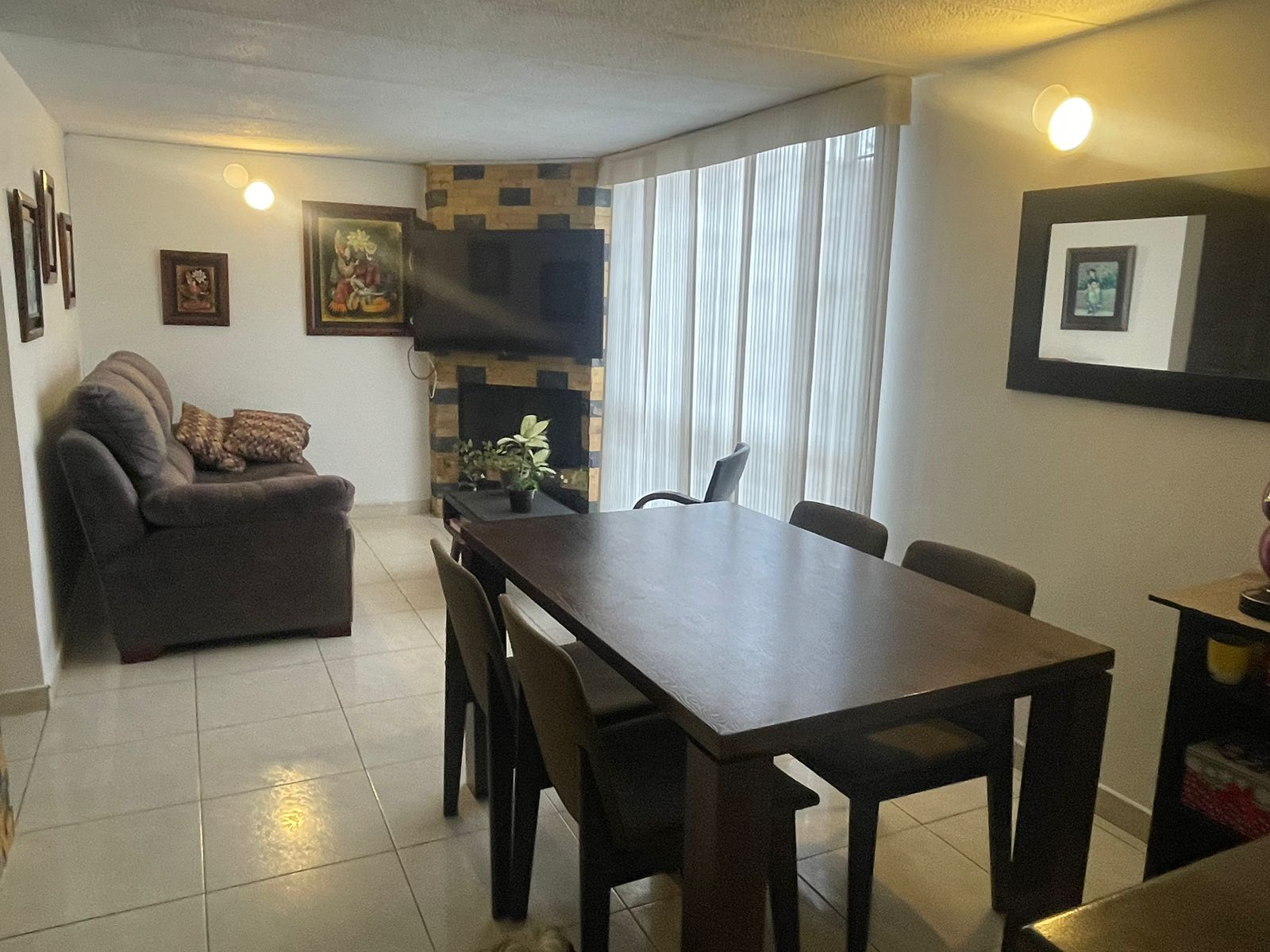 EXCELENTE UBICACION – ILUMINACION INMEJORABLE-AMPLIOS ESPACIOS-BOGOTA NORTE