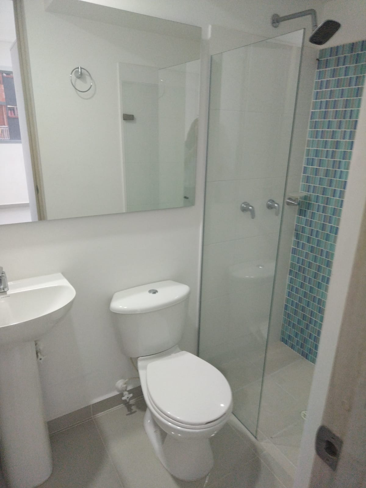 Se arrienda apartaestudio ubicado en el edificio Nórdica en Niquia – Bello