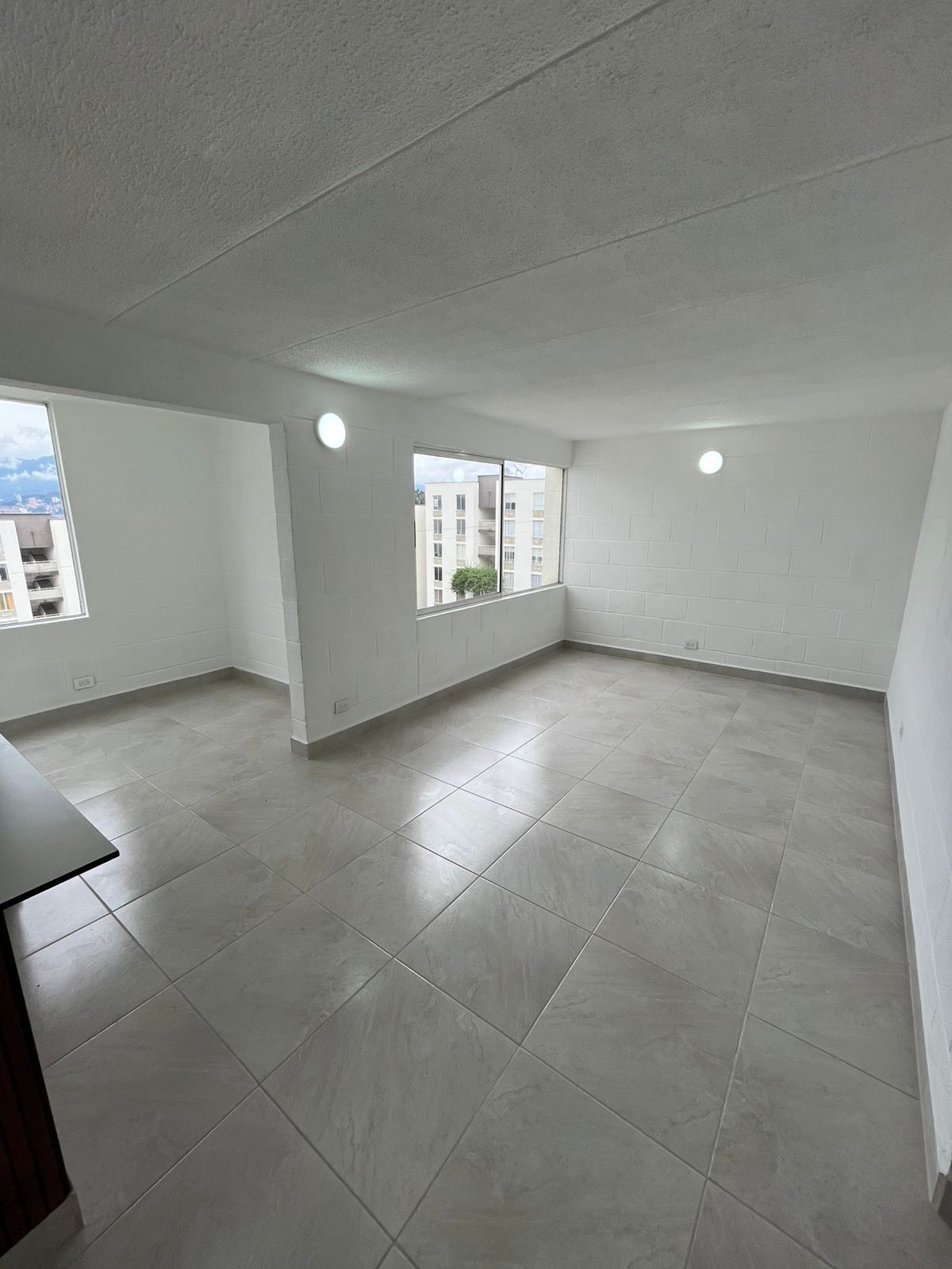 ARRIENDO APARTAMENTO EN LA ALMERIA CODIGO 679-76127