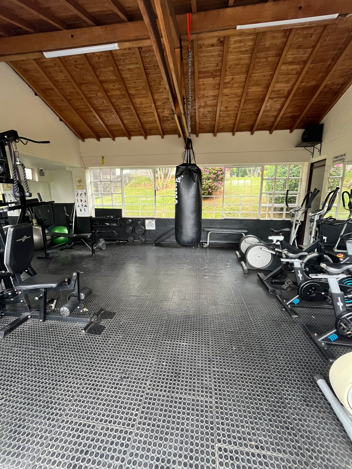 ARRIENDO APARTAMENTO EN LA ALMERIA CODIGO 679-76127