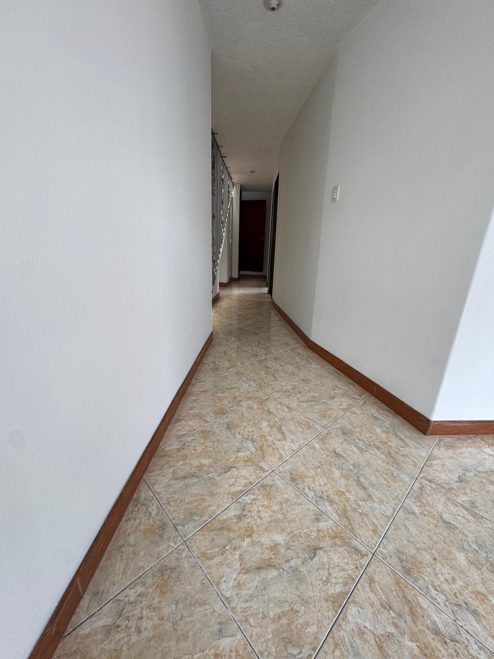 APARTAMENTO RECIEN REMODELADO