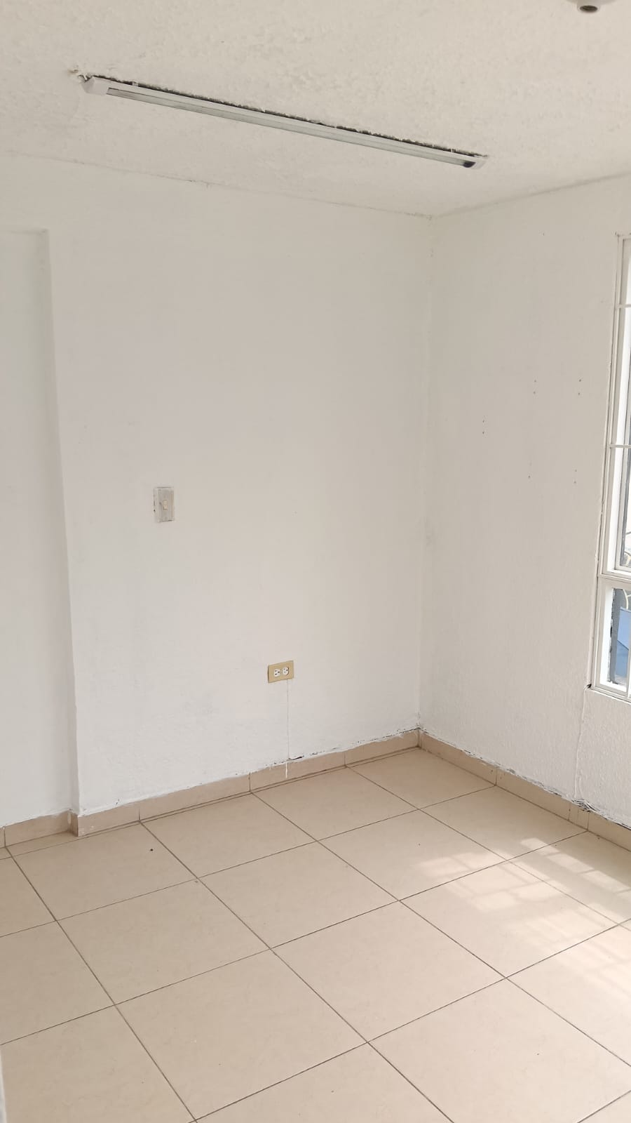Arriendo local en Villas de Granada