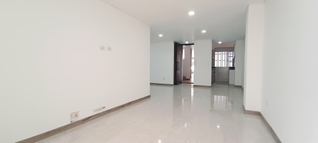Arriendo Casa Cota Urbana $ 2.300.000