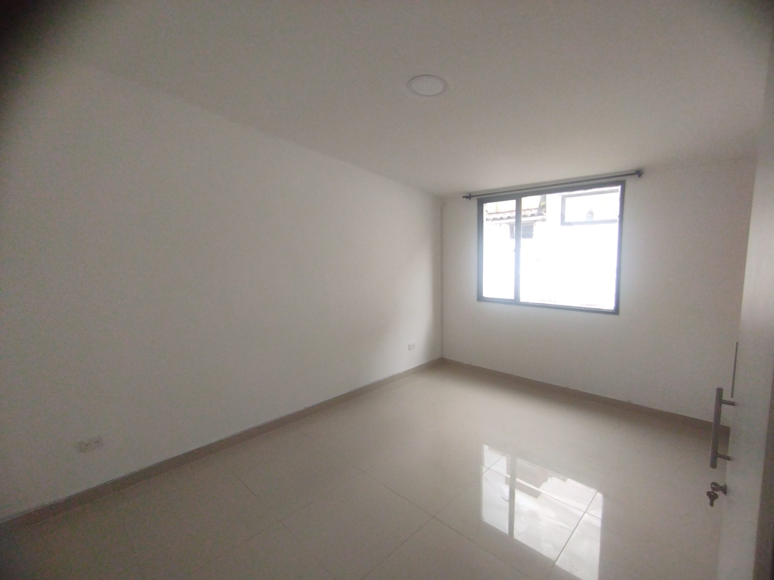 ARRIENDO CASA LAURELES MANIZALES | UNIFAMILIAR